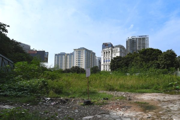 Đất 100 tỷ bỏ hoang có thể chịu thuế 200 triệu/năm: Đề xuất càng để lâu thuế càng tăng