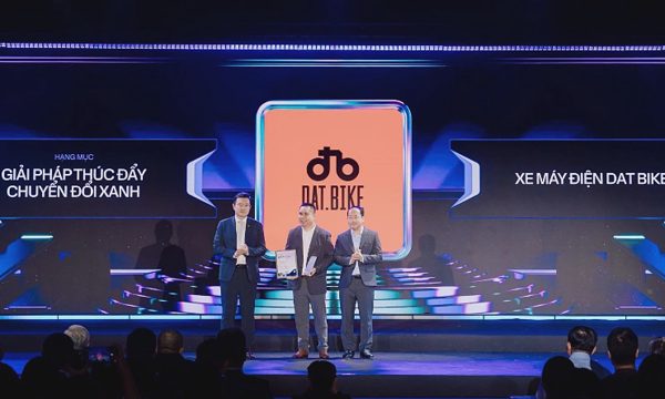 Dat Bike được vinh danh 'Giải pháp thúc đẩy chuyển đổi xanh'