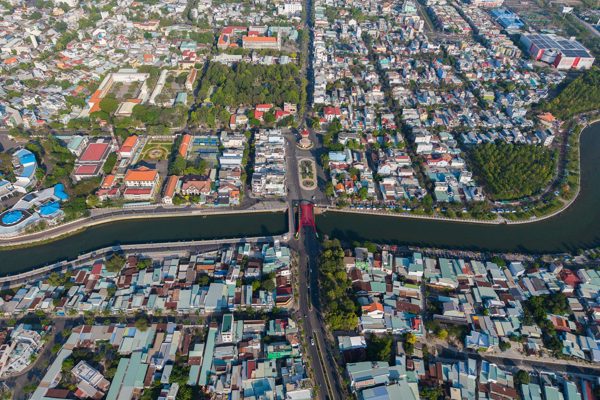 Đất không tranh chấp vẫn bị dừng sang tên, bên bán phải đền cọc 4 tỷ đồng