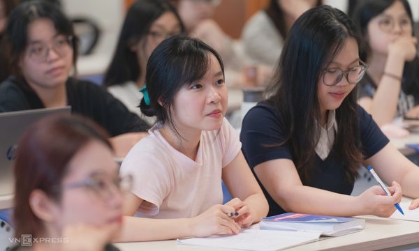 Đặt mục tiêu 90% sinh viên ra trường có việc làm phù hợp