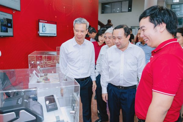 Dấu ấn Bách khoa Hà Nội qua những công trình 'huyền thoại'