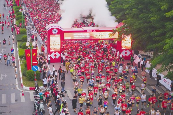 Dấu ấn Techcom Life tại Giải Marathon Quốc tế Hà Nội Techcombank mùa thứ 5