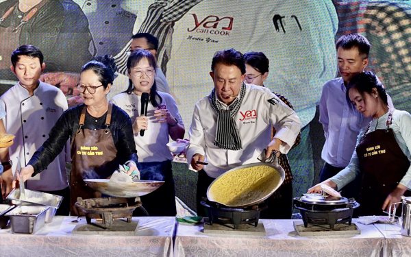 Đầu bếp Yan Can Cook tham gia biểu diễn nấu ăn tại Cần Thơ