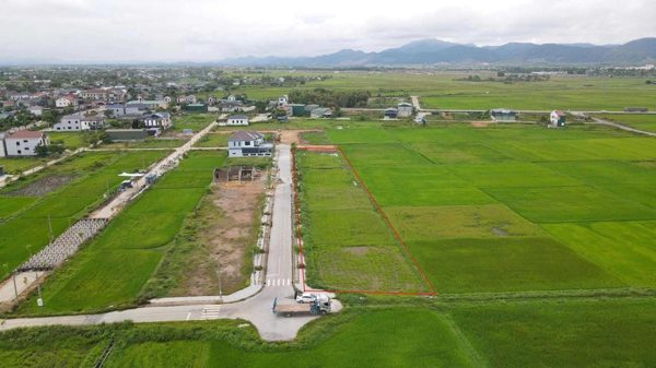 Đấu giá 2 lần không ai mua, 13 lô đất nông thôn dự kiến giảm cả tỷ đồng