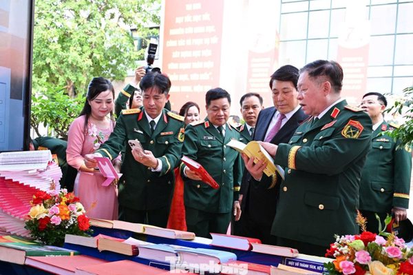 Dấu mốc đặc biệt của mái trường đào tạo gần 1.000 tướng lĩnh
