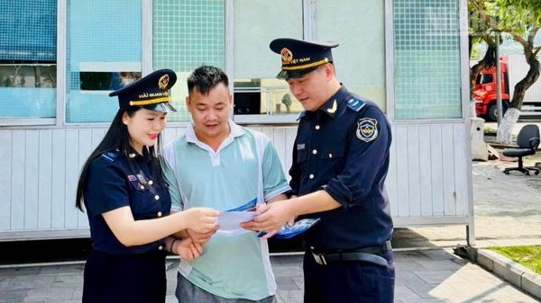 Dấu mốc mới từ đổi mới phương thức quản lý hải quan