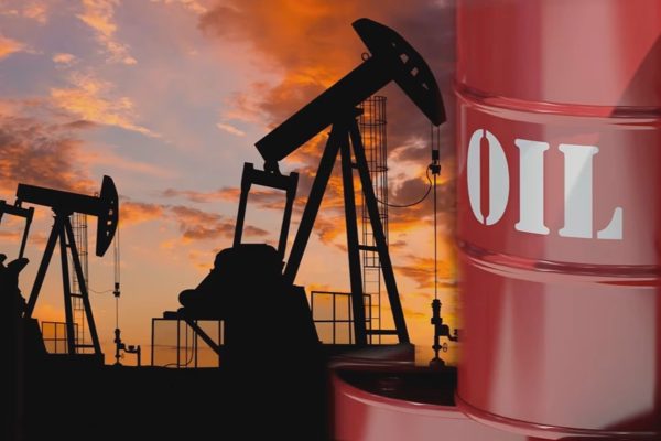 Dầu thế giới vượt 100 USD rồi quay đầu: OPEC+ gặp bài toán mới