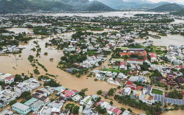 Đầu tư gần ngàn tỉ cho 2 dự án thoát lũ, sao Nha Trang vẫn ngập?