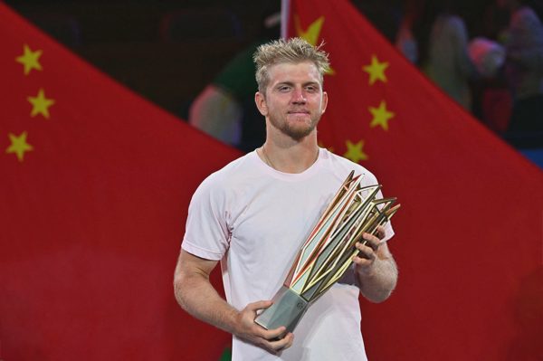 Davidovich Fokina lần đầu vô địch Thượng Hải Masters
