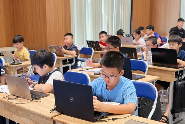 Dạy lập trình và toán tư duy miễn phí cho học sinh