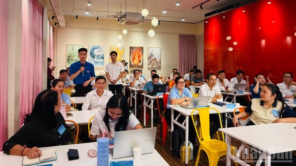 Đẩy mạnh chuyển đổi số từ cơ sở