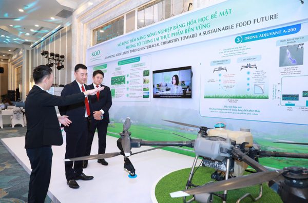 Đẩy mạnh hợp tác xây dựng nông nghiệp Việt Nam xanh và bền vững