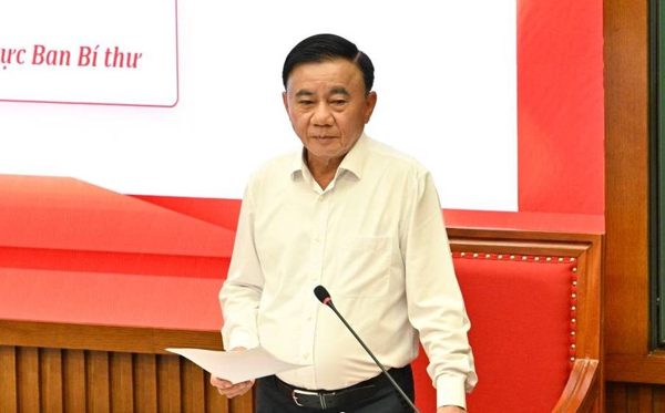 Đẩy mạnh phân cấp, kiểm soát quyền lực chặt chẽ, hiệu quả