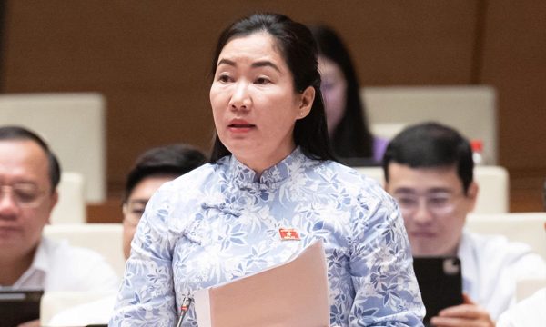 ĐBQH đề xuất gắn thu nhập tăng thêm của cán bộ xã với mức độ hài lòng của dân
