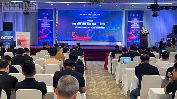 Để AI từ hỗ trợ sang chủ động bảo vệ và ứng phó với các mối đe dọa an ninh mạng