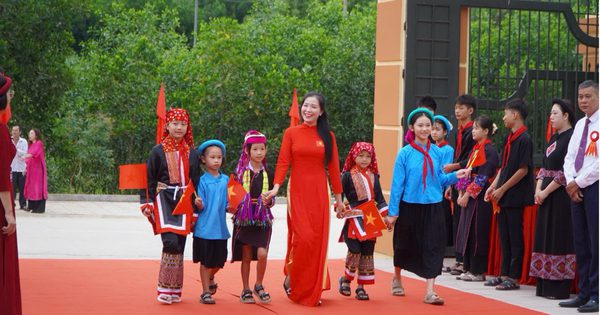Để học sinh vùng cao yên tâm đến lớp