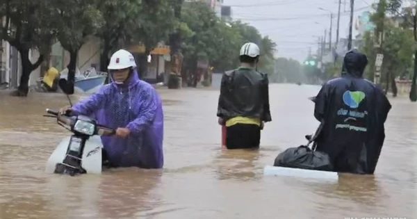 Đề nghị 4 tỉnh miền Trung ứng phó mưa lớn dồn dập