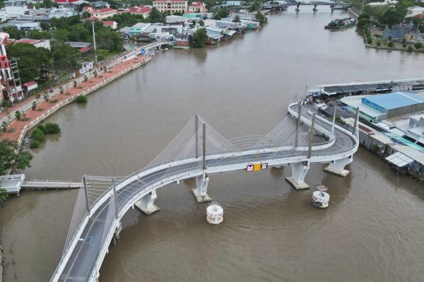 Đề xuất các phương án khắc phục nhịp cầu chữ S bị lệch ở Cà Mau