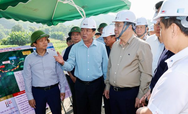 Đề xuất cho xe chạy miễn phí 62 km cao tốc Đồng Đăng - Trà Lĩnh dịp Tết