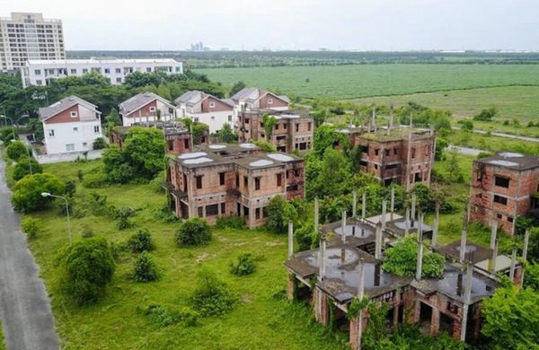 Đề xuất đánh thuế đất bỏ hoang cao gần 7 lần trong hạn mức