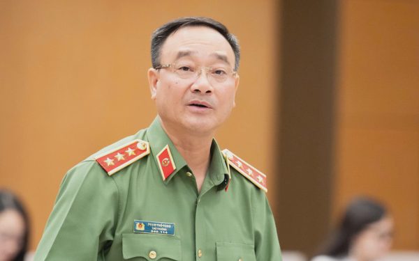 Đề xuất dừng xuất cảnh, cắt điện, nước, Internet với người không chấp hành xử phạt vi phạm hành chính