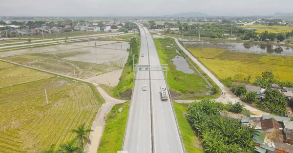 Đề xuất gần 180.000 tỷ 'lên đời' 18 đoạn tuyến cao tốc Bắc - Nam