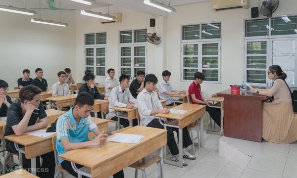 Đề xuất hạn chế kiểm tra trường học vào mùa thi