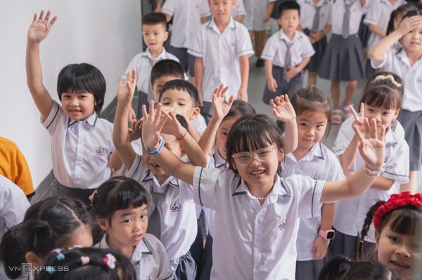Đề xuất hỗ trợ gia đình có hai con gái dưới 16 tuổi