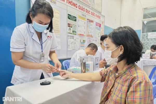 Đề xuất kéo dài thời hạn giấy chuyển viện lên 20 ngày