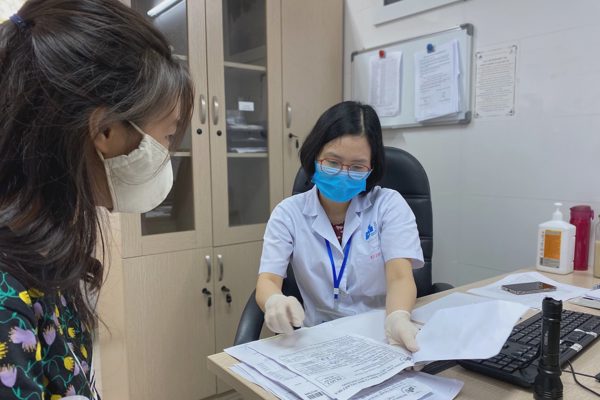 Đề xuất lộ trình tăng mức đóng bảo hiểm y tế lên 6%