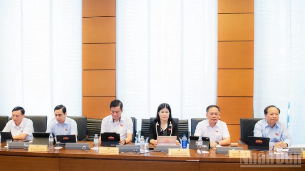 Đề xuất mở rộng diện miễn tập sự hành nghề luật sư đối với trợ giúp viên pháp lý