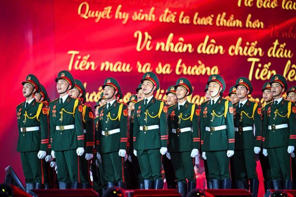 Đề xuất quy định thống nhất về sử dụng Quốc ca
