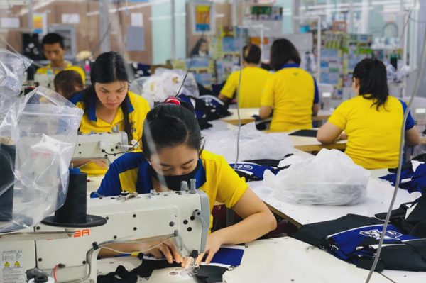 Đề xuất thưởng Tết vào tháng 11 để kích cầu, doanh nghiệp nói gì?