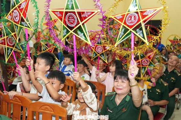 Đêm hội trăng rằm thắp sáng ước mơ