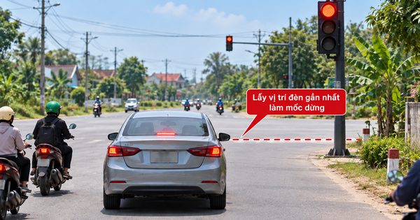 Đèn đỏ nhưng đường không có vạch dừng, ô tô phải dừng ở đâu mới đúng luật?