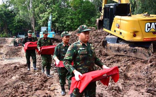 Đến ngày 22-10 đã tìm thấy 810 hài cốt liệt sĩ ở công viên Lê Thị Riêng
