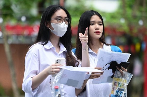 ĐH Kinh tế Quốc dân không dùng IELTS khai trên hệ thống Bộ GD-ĐT, trường khác thế nào?