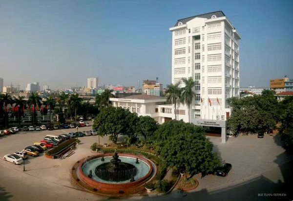 ĐHQG Hà Nội vi phạm học phí, học bổng và quản lý tài chính