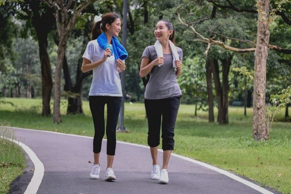 Đi bộ không chỉ cần đủ số bước, cách đi cũng quan trọng
