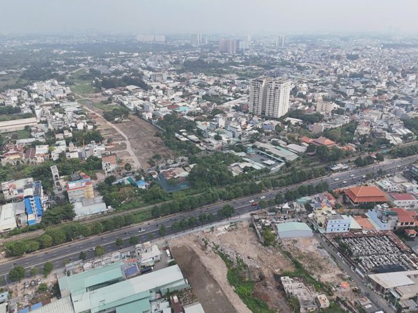 Di dời gần 200 cây xanh làm nút giao ba tầng Vành đai 2