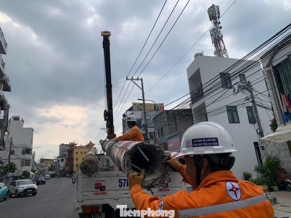 Di dời loạt trụ điện, đường nội đô TPHCM thêm rộng rãi, thông thoáng