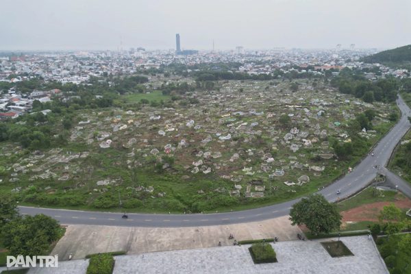 Di dời nghĩa địa trong khu dân cư, xây tháp phổ đồng để cát táng