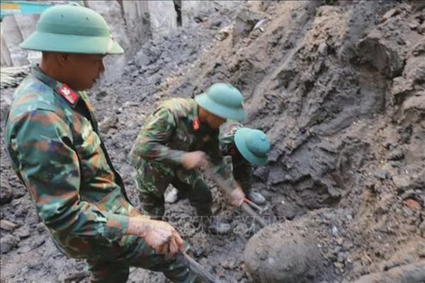 Di dời quả bom nặng 300kg khỏi phố trung tâm Hải Phòng