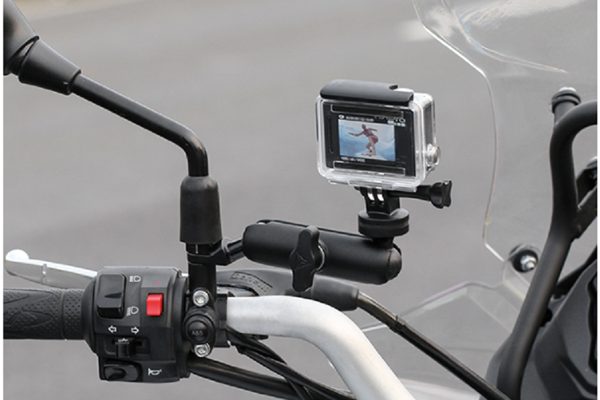 Đi xe máy, hay chạy đường dài có nên gắn camera hành trình?