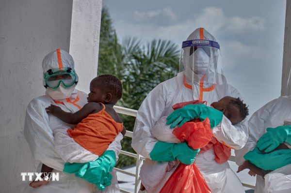 Dịch Ebola lan sang tỉnh thứ 8 của CHDC Congo, hơn 4.500 người tử vong