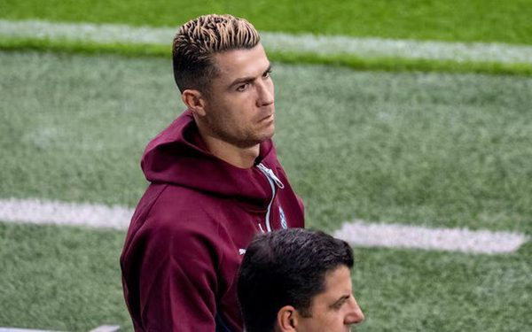 Đích thân chủ tịch liên đoàn thuyết phục, Ronaldo vẫn bỏ đi