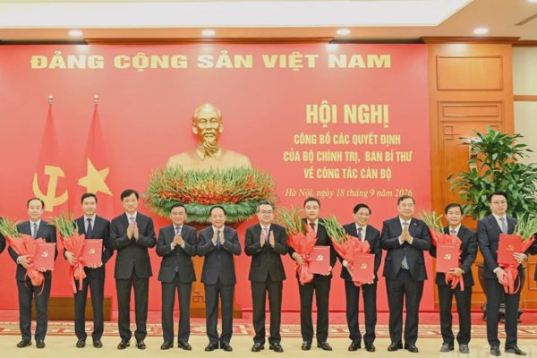 Điểm đặc biệt của 6 Ủy viên Trung ương vừa được Bộ Chính trị điều động