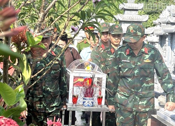 Điện Biên cất bốc, quy tập một hài cốt liệt sĩ