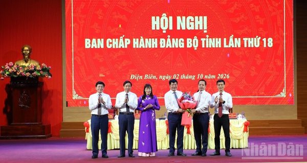 Điện Biên công bố quyết định thí điểm thành lập 2 đảng bộ trực thuộc