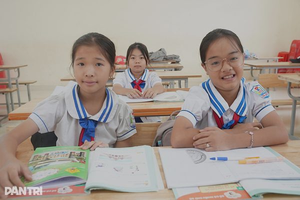 Diễn biến mới nhất vụ hơn 100 học sinh cả tháng không đi học